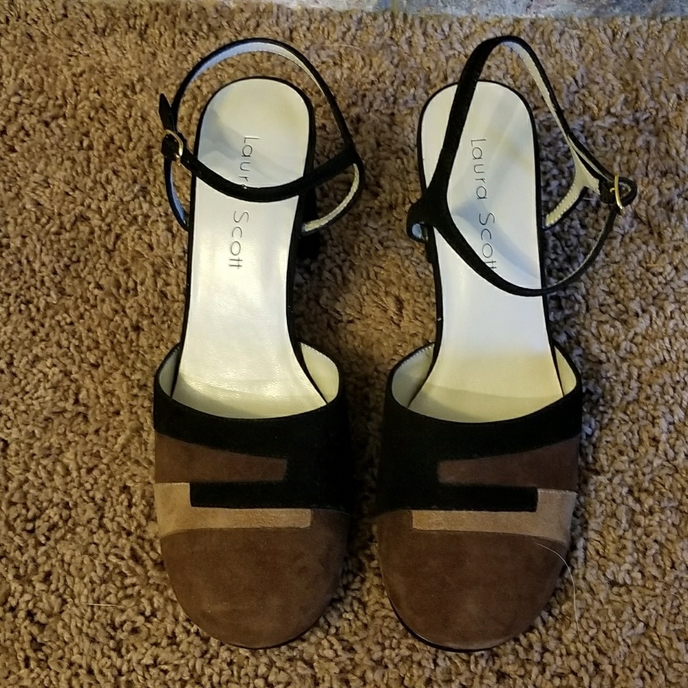 Laura Scott Suede slings